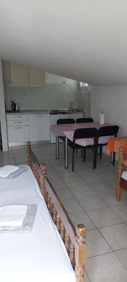Apartmani Dzapo 스리마 외부 사진